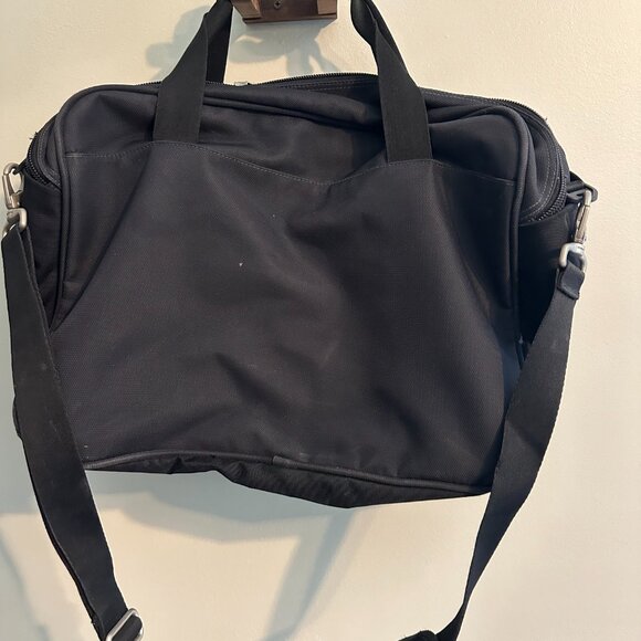 Eddie Bauer expandable briefcase - Picture 7 of 8